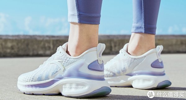 慢跑鞋 下半年最值得买的5双跑鞋,每一双都是超高性价比