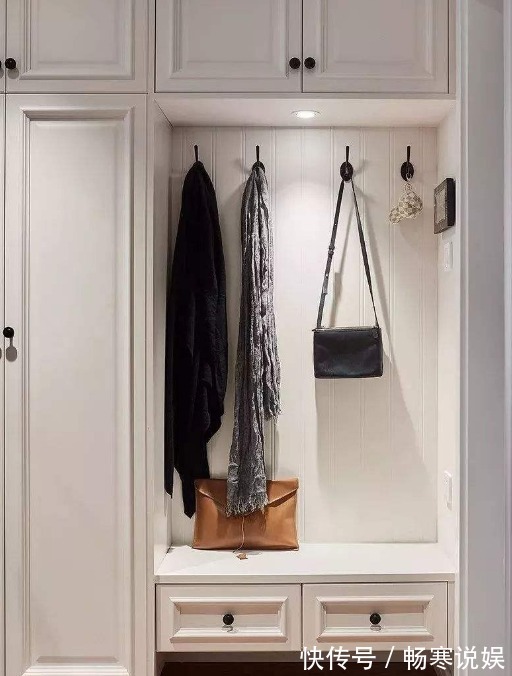 实木|分享15套精美鞋柜设计，照着装秒变玄关颜值担当！