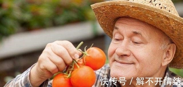 洛克菲勒|有钱真的可以“长寿”?赌王曾花数亿打针,而他一生换过6次心脏