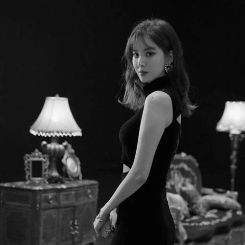 发量多？正好试试这款发型