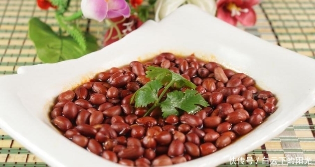 吃花生让血压升,还是降?高血压患者天天吃行吗?看完你就明白了