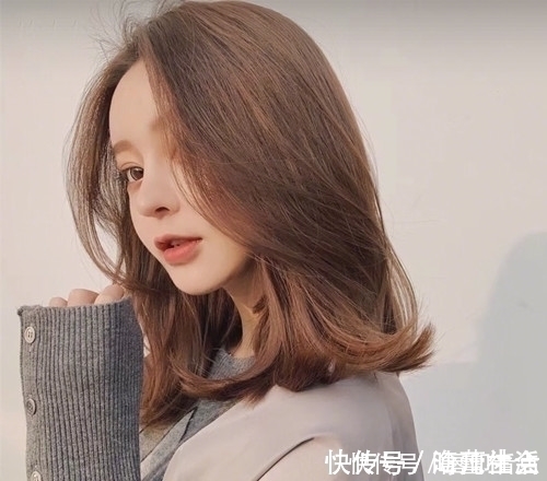 发型 脸大的女生千万不要留这几款发型,怪不得你看起来很土很没气质