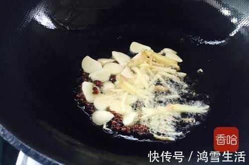 郫县豆瓣|让肥肠好吃10倍的秘诀!照着做软烂入味,出锅香翻天