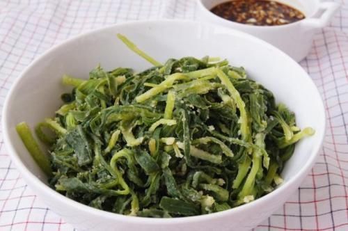 日本人的“长寿菜”被发现,含钙比牛奶高,上锅蒸一蒸,补钙长个头