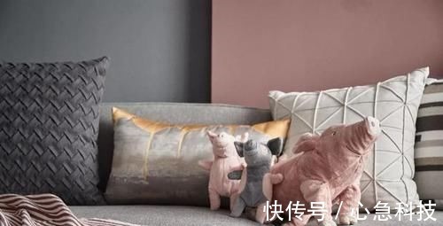 表妹|110㎡轻奢两居，高级灰+烟粉，个性独特的品质感让人惊艳!