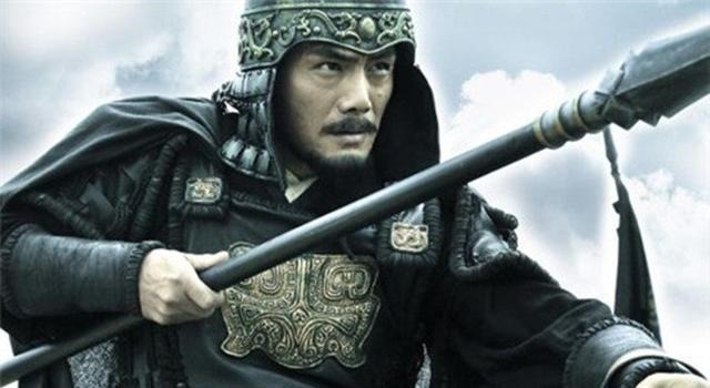 吕布|三国最“毒”的武将，投靠一个死一个，自己都怀疑自己的命运