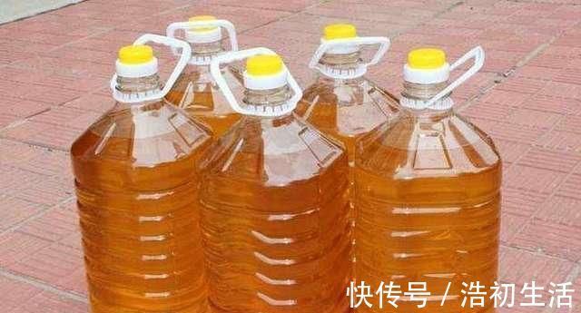 芹菜汁|4种食物看似减肥,实则“增重”,若管住嘴,体重也许悄悄下降