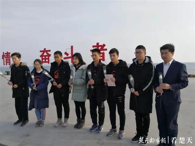 a802|华中大神仙班级全班都是小能手，全班一学年共获奖30余项