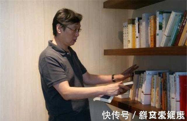 民族$许子东鲁迅当年批判的“奴才”,而现在古装剧却在培养这个风气