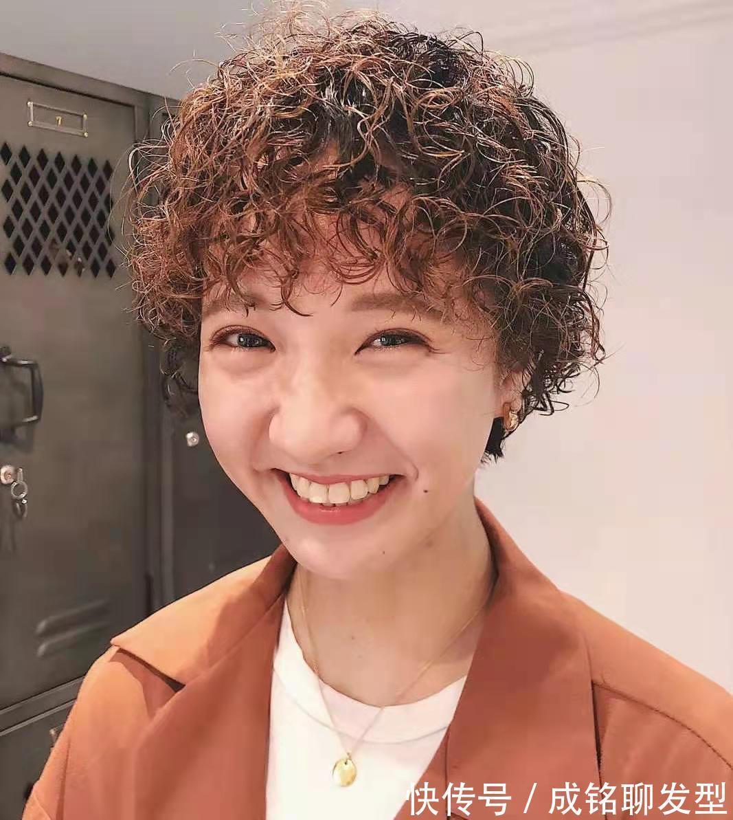 烫发|短发别再烫“满头卷”了,今年流行摩根纹理烫,时尚减龄又美颜