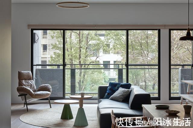 层架|一家三口住在这素雅别致的环境中,真令人羡慕,这是怎么装饰的呢