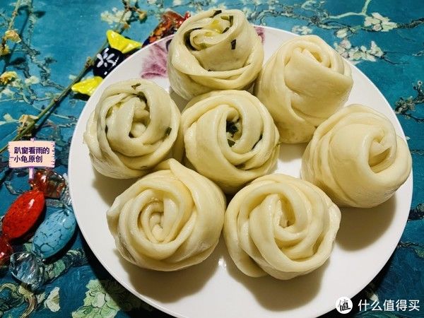 辫子|好吃的“玫瑰花”，先卷后蒸，柔软蓬松，白嘴就能吃2个