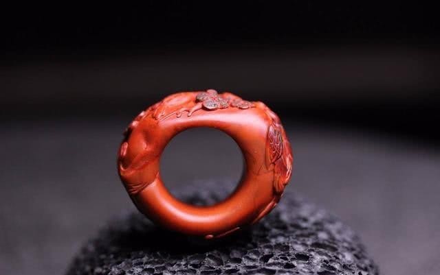 古代戒指并不是代表爱情，那么戒指的历史又是怎么样的？