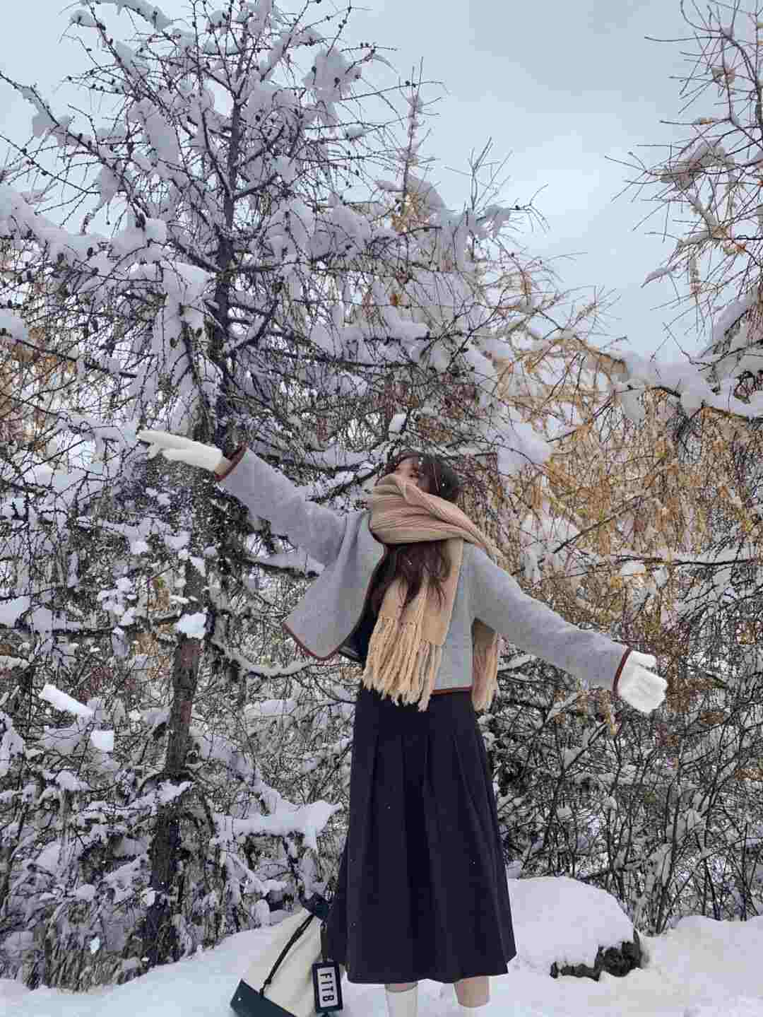 徐娘 冬季暖外套的特别之处,就在于柔情似水是其代名词