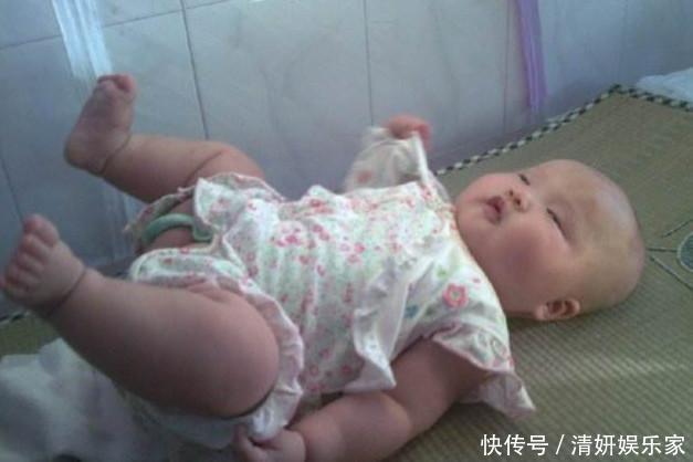 孩子|宝宝睡觉总喜欢蹬腿家长别只顾着夸孩子可爱,忽视了孩子的求救