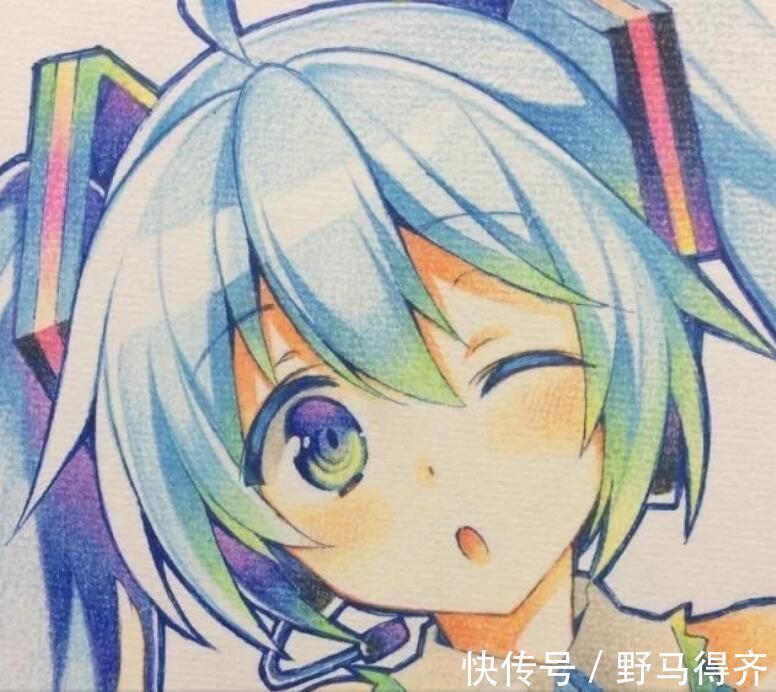 彩铅#这是什么“神仙画笔”?居然能画出彩色渐变的初音未来!