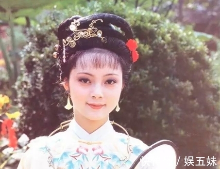 邢岫烟&张捷说红楼:薛宝钗进贾府也带着巨额财富妆奁