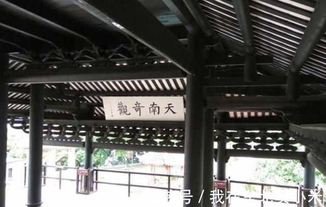 奇迹$真武阁4柱悬空,经历5次地震却屹立447年,梁思成:这真是个奇迹