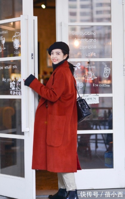 毛衣|秋冬还是穿“大衣”最高级,搭配毛衣、牛仔裤、半身裙时髦又气质