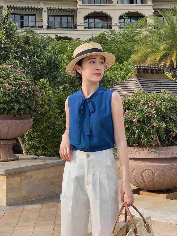 级别|堪称教科书级别的搭配，减龄又气质，40+的最佳搭配了