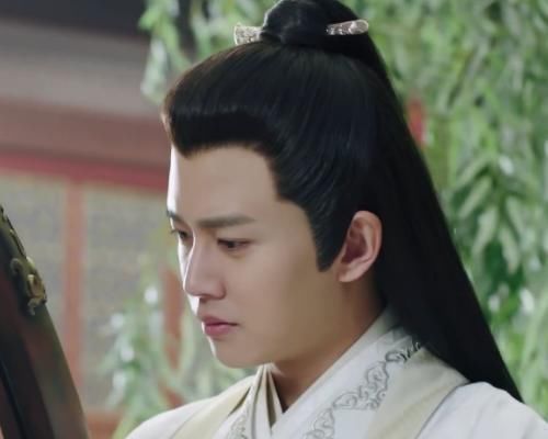 锦衣之下|任嘉伦扛不动甘蔗时,谁注意他说了句啥不愧是出过国超文集的人