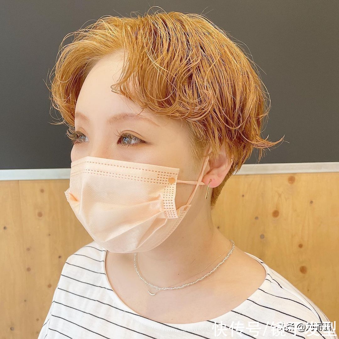 头顶|女发别乱剪，新人气发型4种送给你，你看美不美