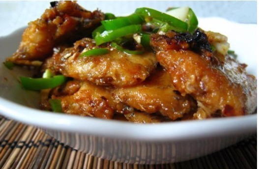 烧带鱼多放一勺这个神秘酱料,翻倍儿香,刚出锅就被瓜分,秒光!