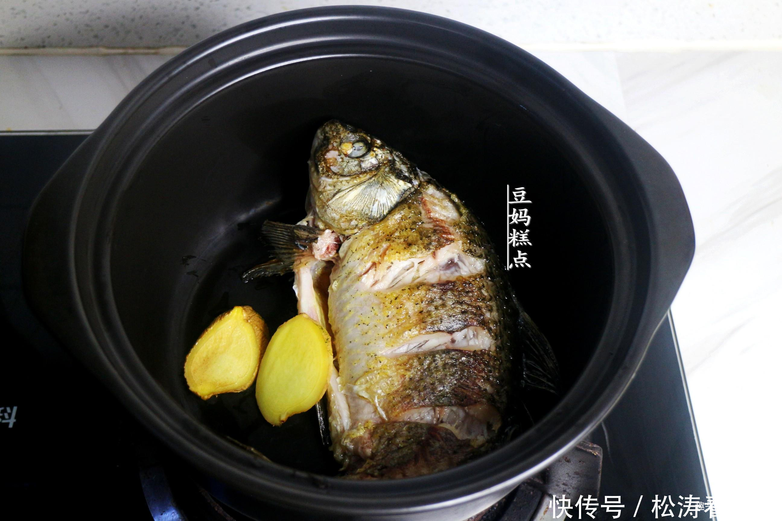 营养|鲫鱼汤的正确做法,记住3点,汤鲜味美,营养丰富