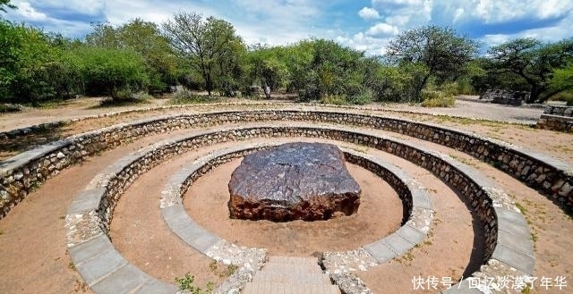 世界上最重的巨型陨石:天外来石重达60吨,“定居”地球近8万年