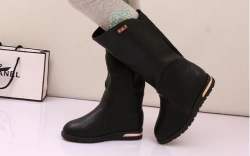 孩子|家长给孩子买棉鞋，这几点需要注意！有的虽保暖但也伤脚