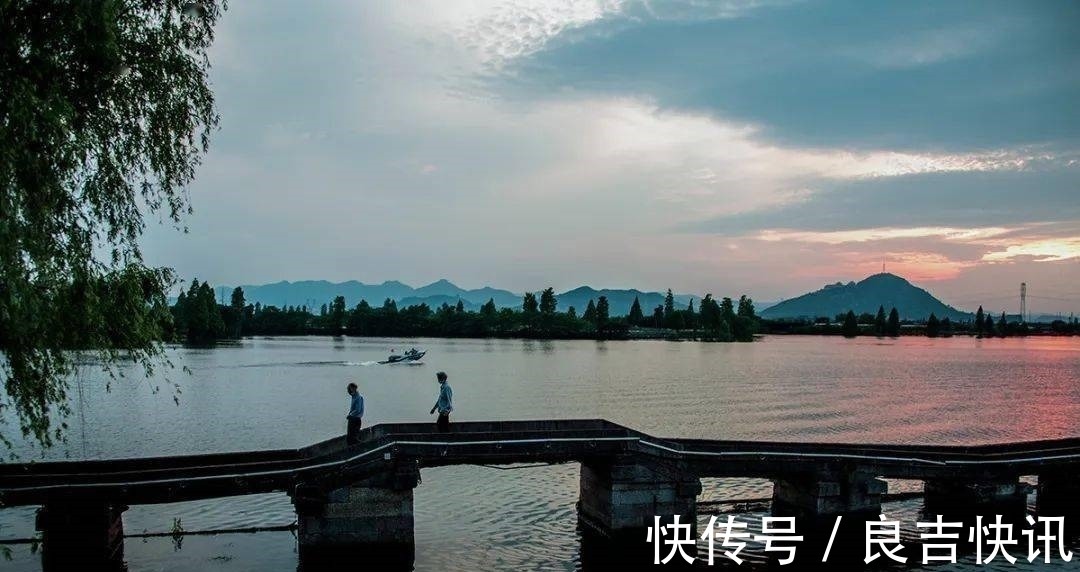 宋词@张炎在镜湖边写下一首词,词意流动、美不胜收,读来却引人深思