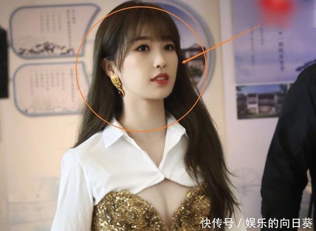 虞书欣|虞书欣上班路透生图曝光,离开五级瘦身特效,她这身材认真的