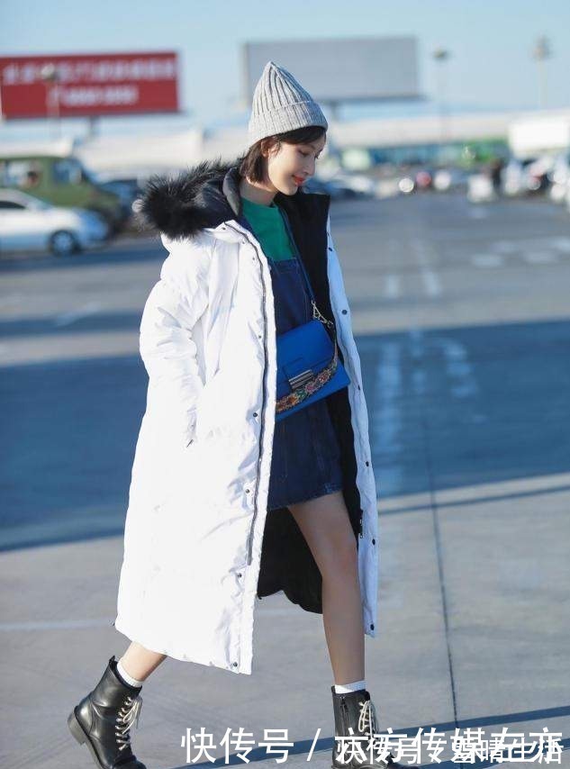 穿搭|女人买羽绒服，就选这3个颜色，显白显年轻，明年穿都不过时