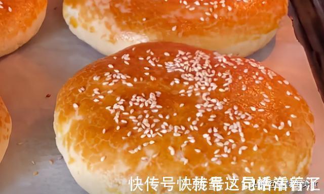 烘焙,豆沙饼的做法,饼皮脆脆的,里面柔软又香甜,朋友都爱吃