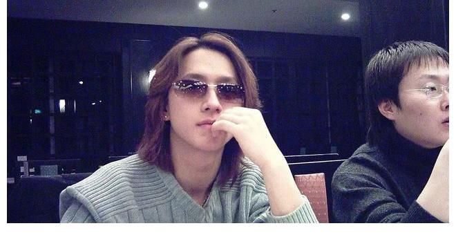 韩流|初代顶流消亡史？韩庚是怎么做到的