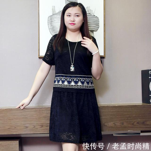 女装|适合胖女人穿的6款宽松连衣裙,舒适又有型,越穿越美