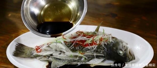 鱼适合|清蒸鲈鱼要多久冷水上锅还是开水上锅鱼肉鲜香嫩滑有诀窍