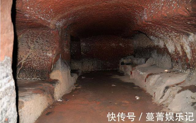 建房子@此人为了盗墓,在古墓上方建房子,历时20年挖空墓中宝物