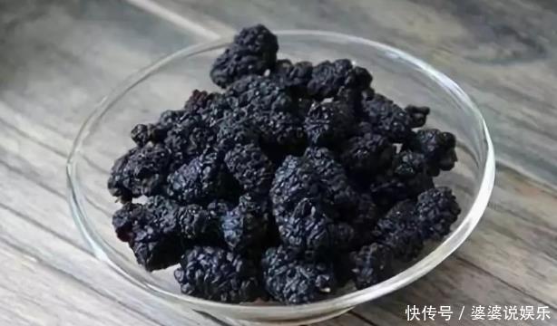 桑葚干|女性到了中年，离不开4种食物，滋阴养颜、延缓衰老，爱吃就赚了