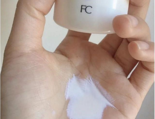 孕妇护肤品 4款“来得起”的孕妇护肤品,别嫌小众品牌,效果不输大牌护肤品!