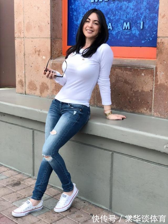 古巴|环球美女:古巴模特伊玛雷·乌洛亚,丰满的身材,时尚的穿搭