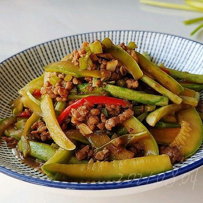 肉酱|香芹肉酱烧瓜条