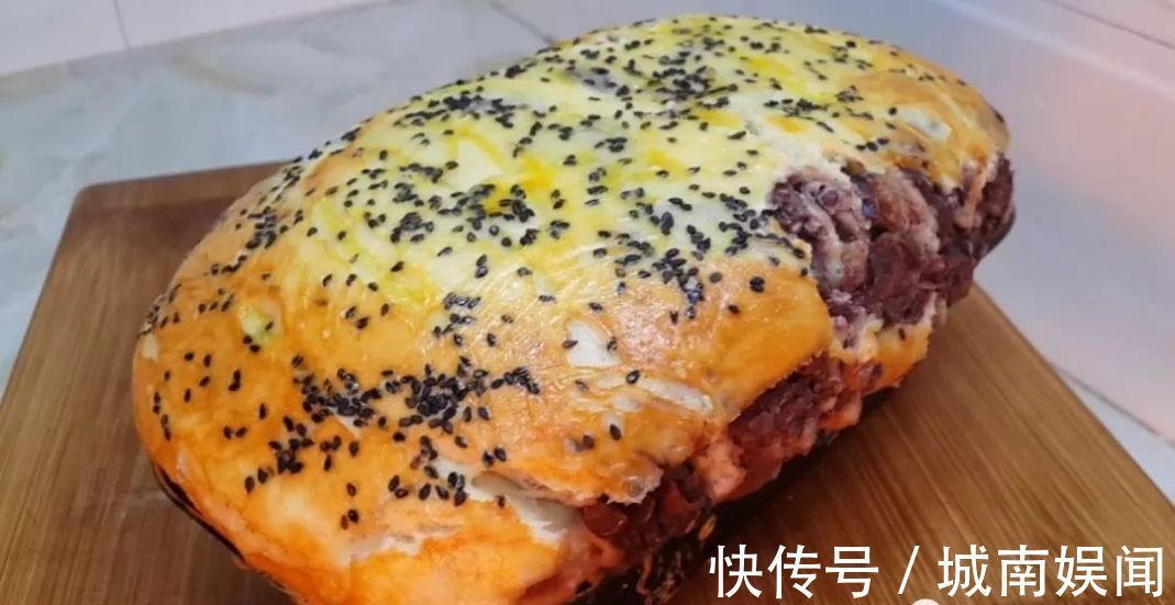 蒸馍|红豆又出新吃法，不烙饼不蒸馍，我家一周吃3次，比蛋糕好吃十倍