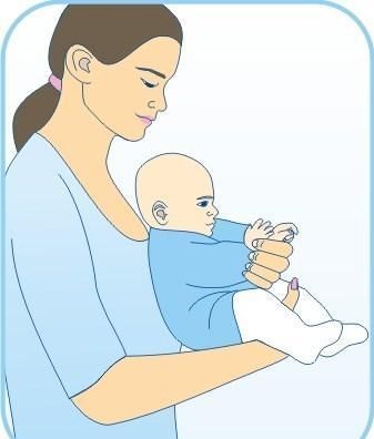 关节|妈妈抱宝宝姿势不对，易造成脊椎弯曲，这些常见错误可能你也在犯