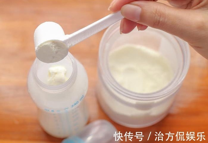 开水|给孩子冲奶粉时,家长尽量别用这种“水”,可能容易造成孩子贫血