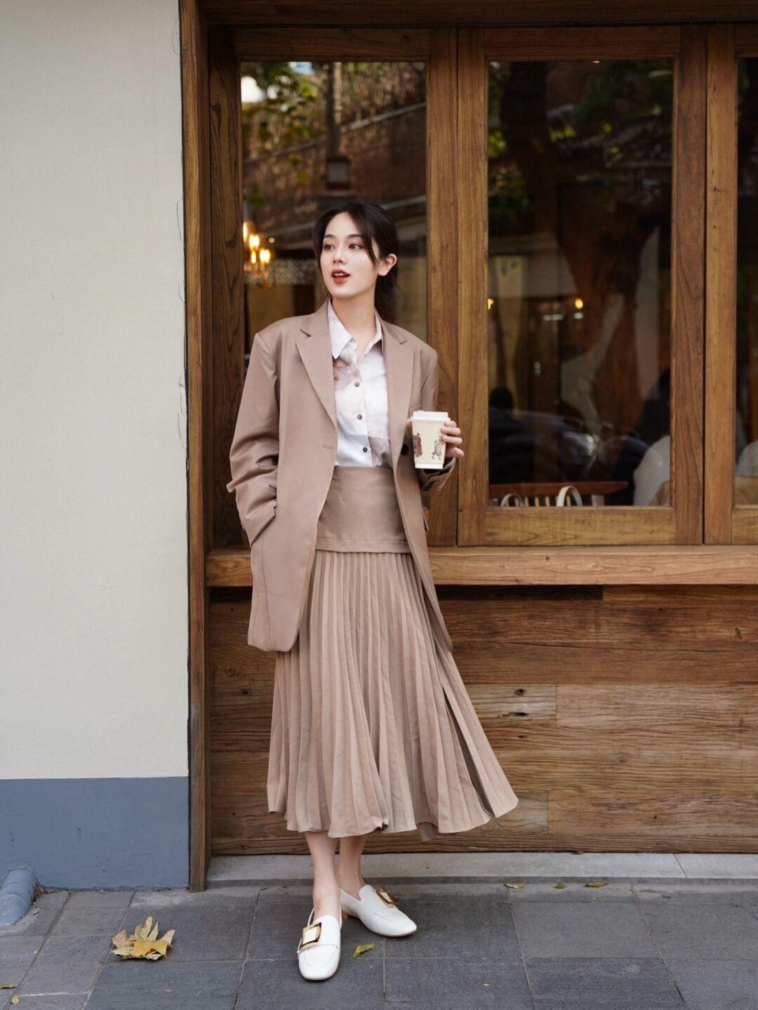 复古风|谁说西装是工作服?只要会选款,就能演绎不费劲的高级