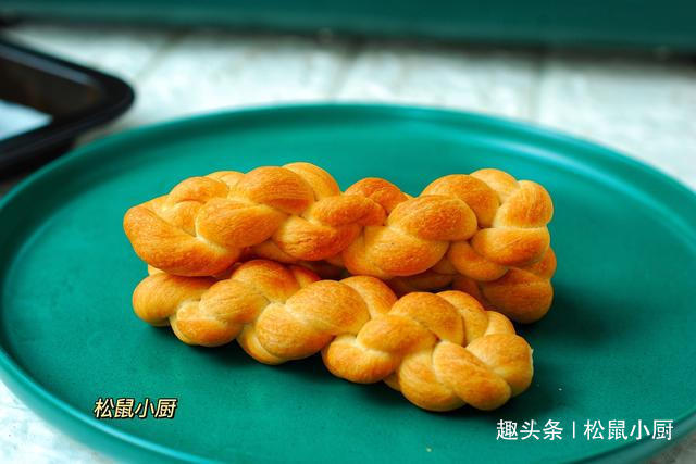 健康|不用油也能炸麻花这种做法不用油炸更健康,金黄酥脆越嚼越香