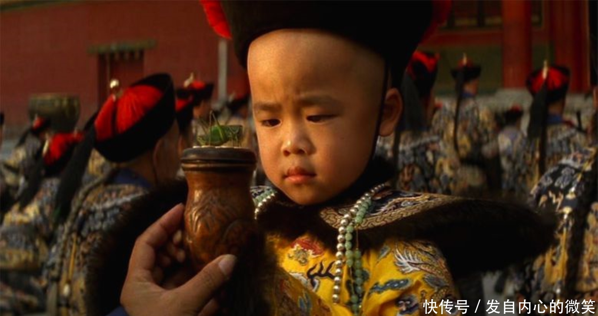 探望|溥仪被特赦后，亲自探望自己的贴身太监，被他的话惹得泪如雨下