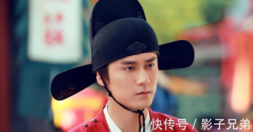 吴三桂@明朝有一个延续很久的问题,就是缺钱,历朝历代就属它没钱