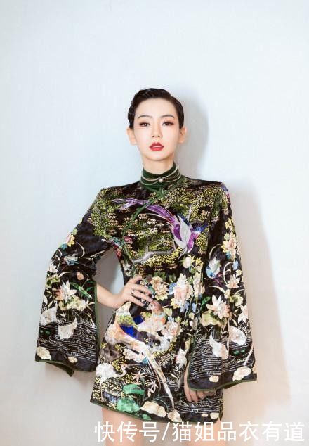 Yamy的高级脸太有优势，穿改良旗袍cos春丽，好有东方韵味